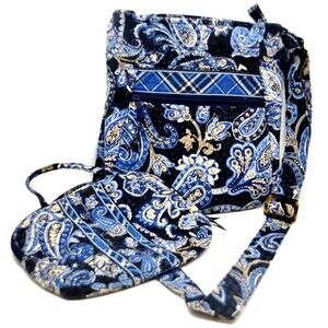Vera Bradley Windsor Navy Paisley Crossbody Bag Purse Retired & Makeup Bag Set